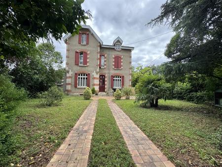 maison gaston rapin  proche du centre de villeneuve sur lot à pied