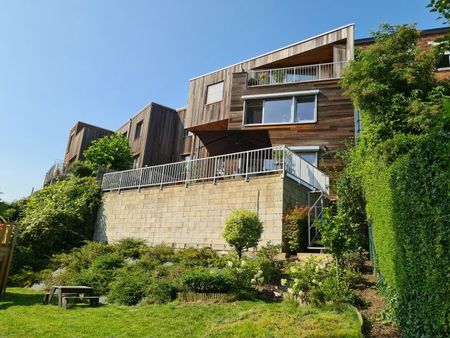 duplex basse énergie 103m² + terrasse & jardin (à louer)