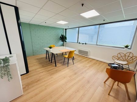 bureau de 22 m² à louer à tourcoing / roncq