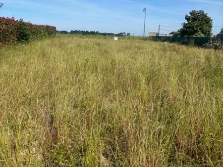 terrain 800 m² castres gironde