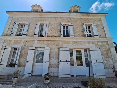 maison 9 pièces 250 m²