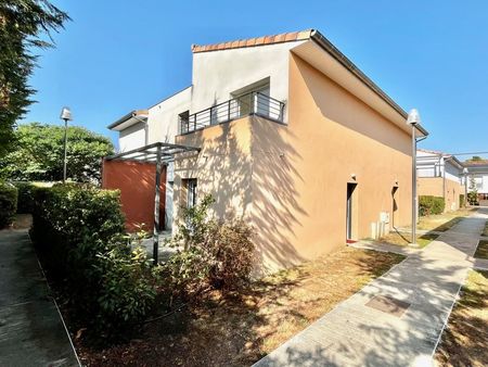 a vendre – villa t3 bbc avec terrasse + garage – toulouse croix daurade 31200 – 232 000 ve