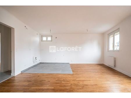 appartement 4 pièces 77 m²