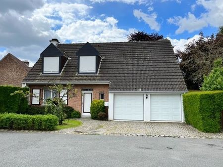 propriété 6 pièces 123 m²