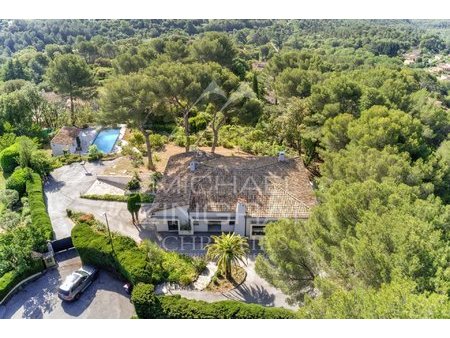 proche cannes - superbe propriété de plain pied vue mer