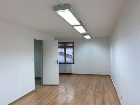 local commercial 320 m²