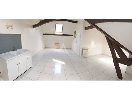 studio 1 pièce 26 m²