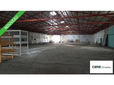 local commercial 2 466 m²