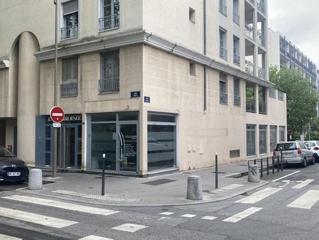 bureaux 215 m²