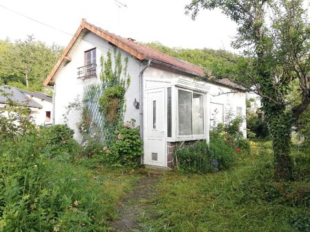 maison à rénover avec jardin et garage