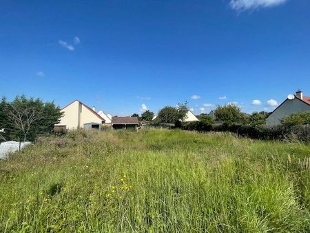 terrain 570 m² checy