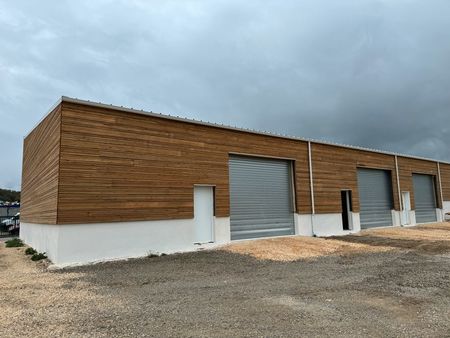 local pro / hangar / stockage