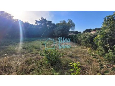 villevieille  terrain constructible de 470m2