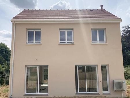 maison 6 pièces 104 m²