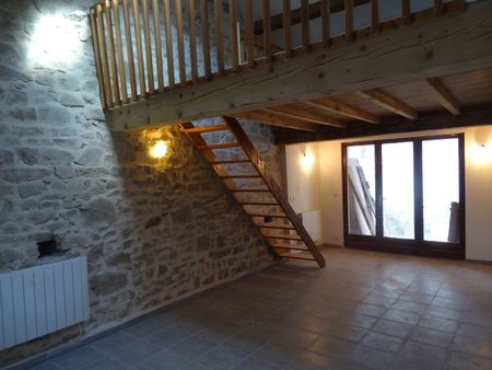 appartement t3 traversant + balcon