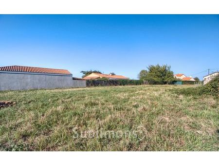 terrain 1044 m² la varenne