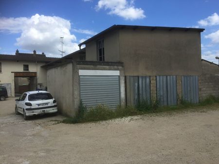 plateau 120 m² avec garage