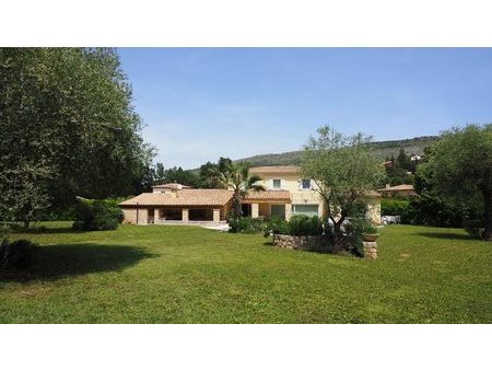 vente villa 7 pièces 240 m²