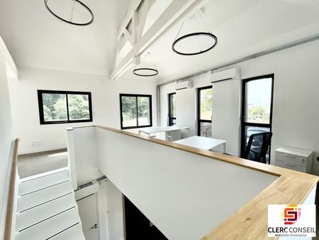 bureaux 97 m²