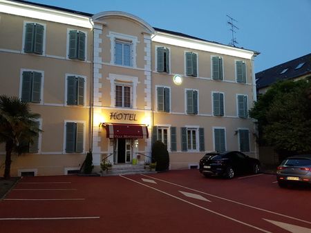 hotel a vendre 64