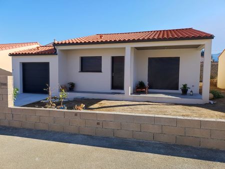 villa 4 pièces 80 m²