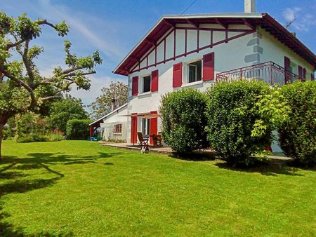 belle maison au coeur du pays basque