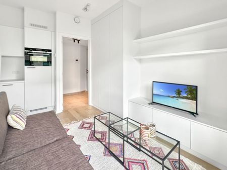 magnifique studio meuble avec terrasse