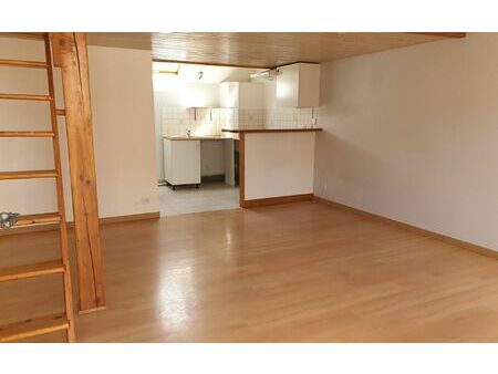 location appartement  29 m² t-1 à saint-fargeau-ponthierry  542 €