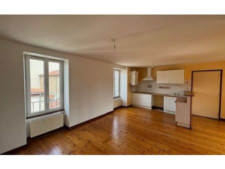 location appartement  66 m² t-4 à mazamet  470 €