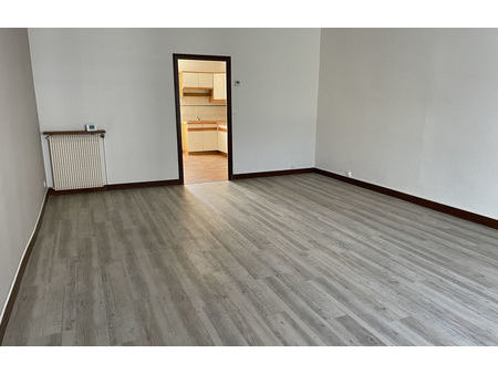 location appartement 3 pièces 100 m² blois (41000)