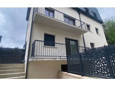location appartement  m² t-1 à fontenay-sous-bois  1 250 €