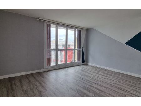 location appartement  m² t-3 à saint-michel-sur-orge  850 €
