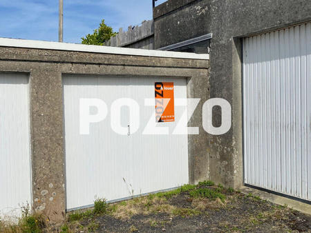 location garage box et parking à beaumont-hague (50440) : à louer / 12m² beaumont-hague