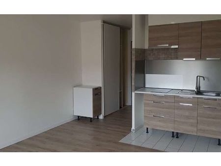 location appartement  m² t-1 à chaumes-en-brie  526 €