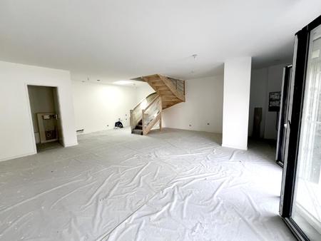 duplex de 84 33 m² refait à neuf avec jardin