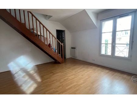 location appartement  m² t-2 à triel-sur-seine  890 €