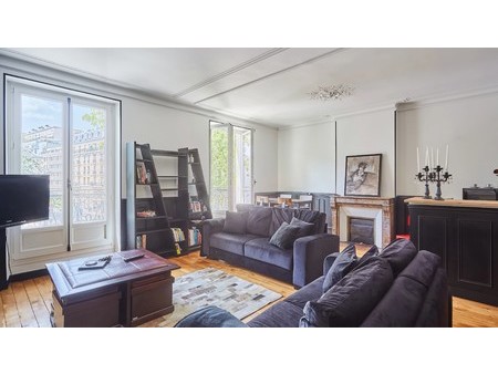 paris 5th district – a renovated 2-bed apartment  paris  pa 75005 sale residence/apartment