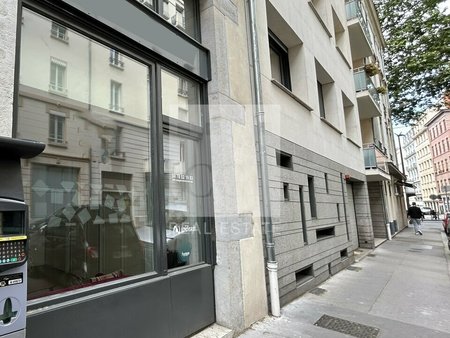 local professionnel - 75m² - lyon - 6ème