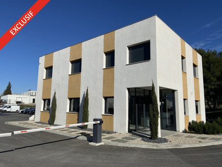 local professionnel - 130m² - vitrolles