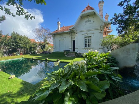 maison de luxe à vendre dans le quartier saint ferdinand