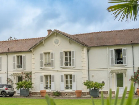 propriété avec piscine et jardin reuil-en-brie (77)