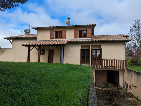 grande maison avec sous-sol total