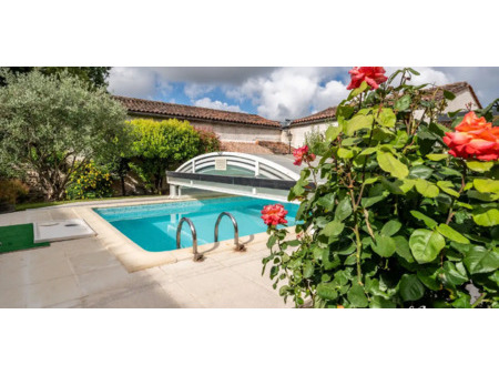 maison avec piscine et terrasse merignac (16)