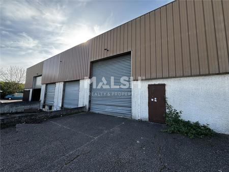 location d'entrepôt de 1 180 m² à vaulx-en-velin - 69120