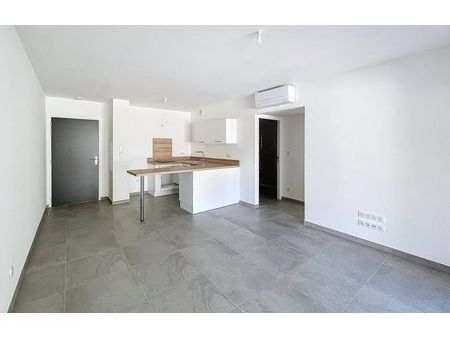 location appartement 2 pièces 46 m² ajaccio (20000)