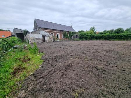 réf 3774 - ancien corps de ferme à rénover quasi intégralement idéalement situé dans...