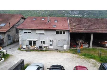 immeuble de campagne 4 appartements anglefort 01350