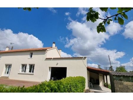 vente maison 5 pièces 127 m² pouillé (85570)