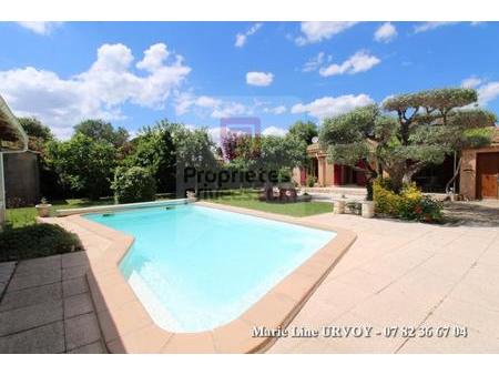 maison de plain-pied graveson 13690 - 3 chambres - piscine - garage - jardin