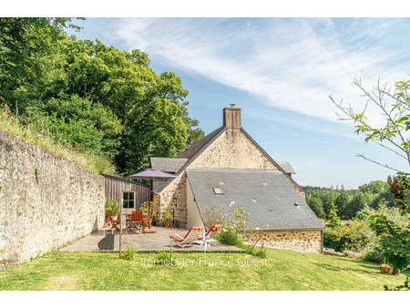 vente maison à saint-pierre-sur-erve (53270) : à vendre / 105m² saint-pierre-sur-erve